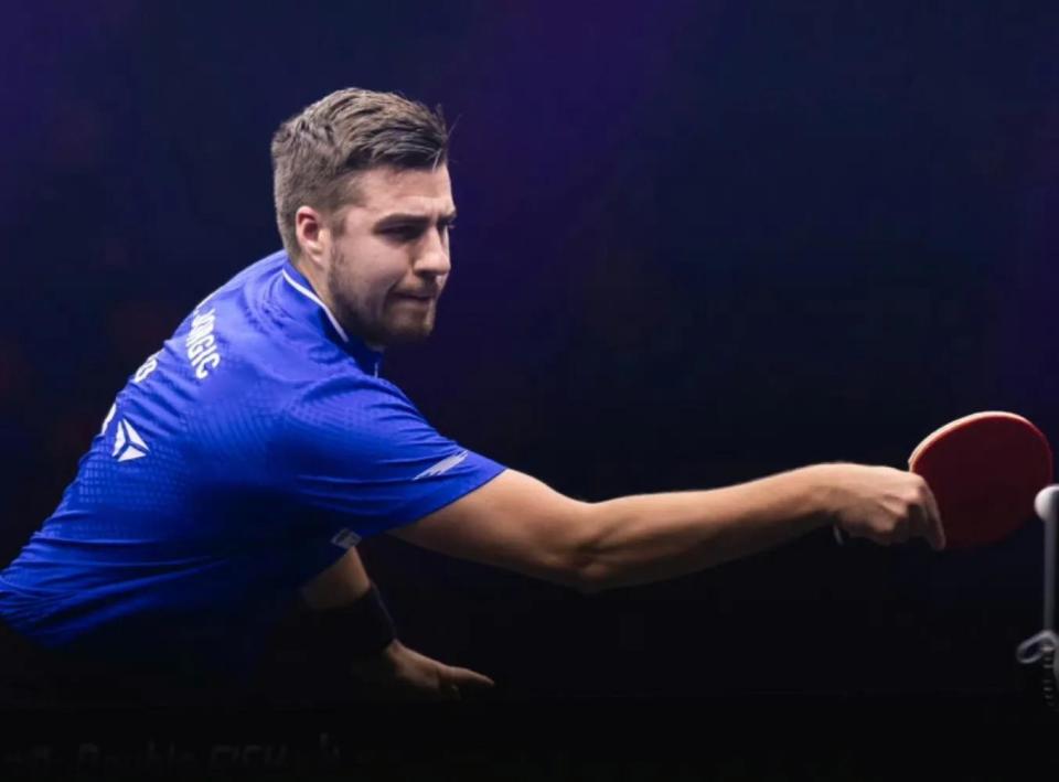 在她和一些 在她和一些